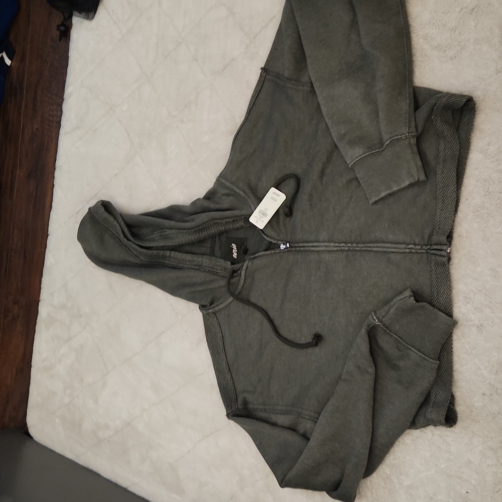 Aerie Beach party cropped hoodie